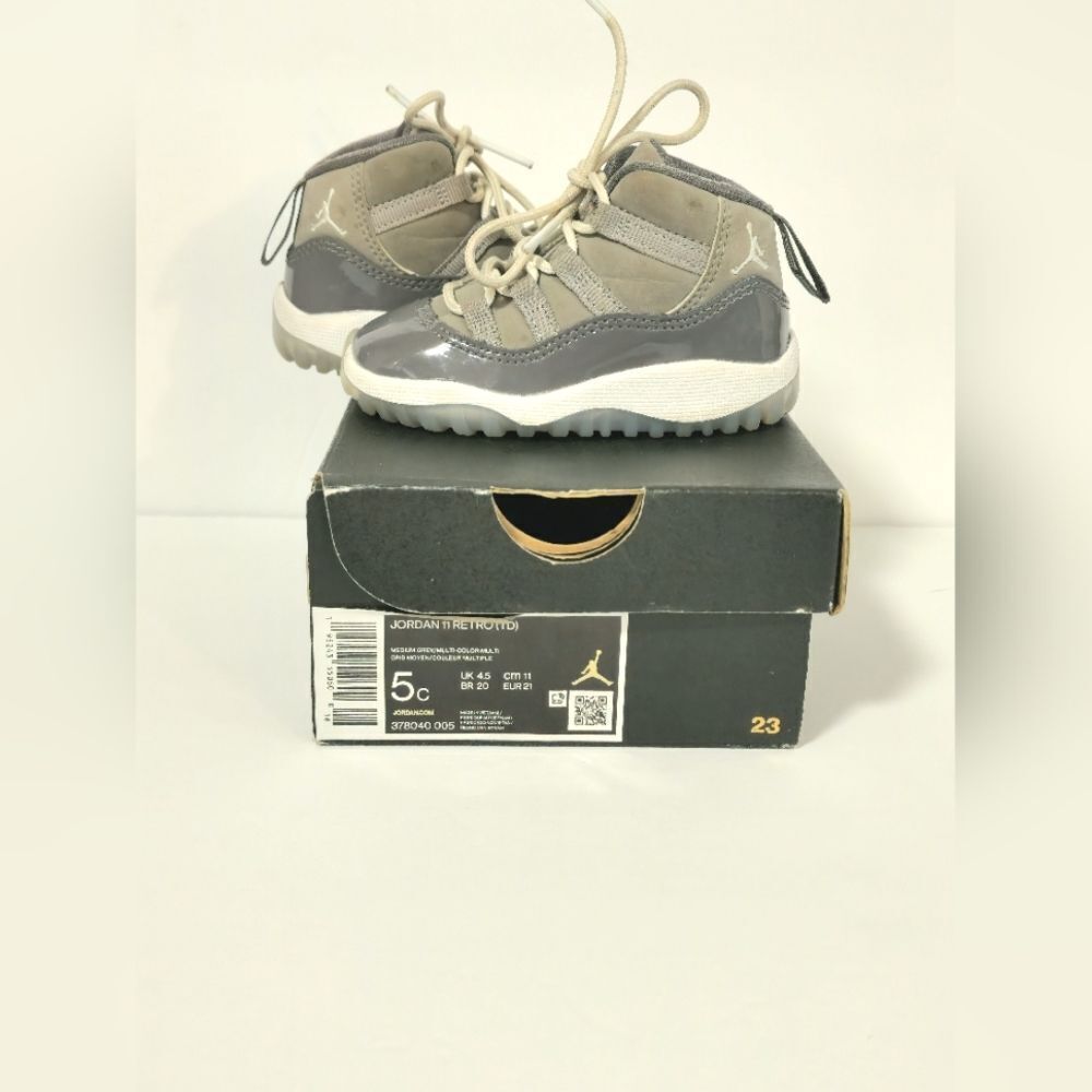 Jordan Retro High Top 11s